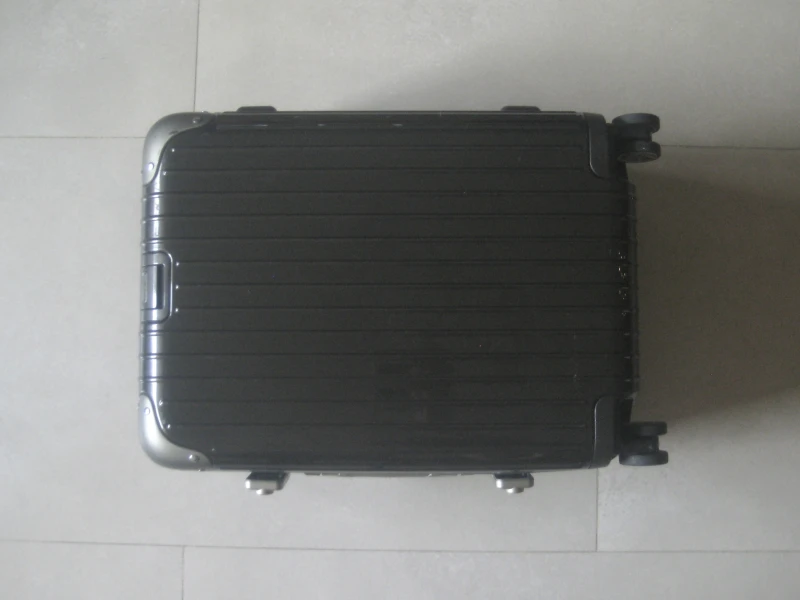 small rimowa